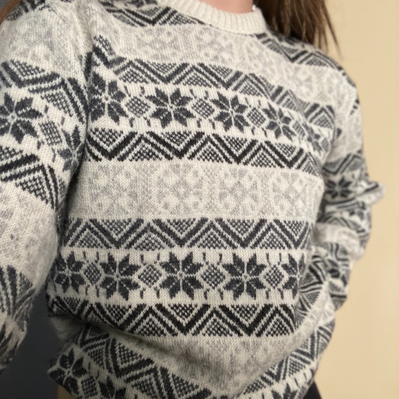 Club International Wool Sweater - Picture 2 of 5